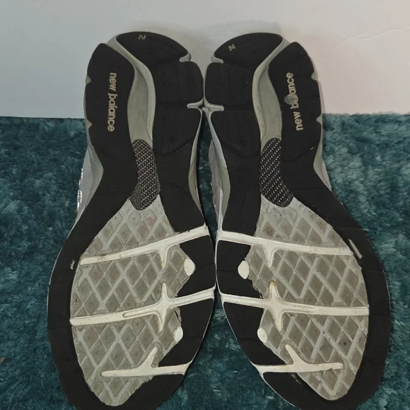 New Balance 990 Womens Gray and White Athletic Shoes Size 9.5 - Picture 9 of 11